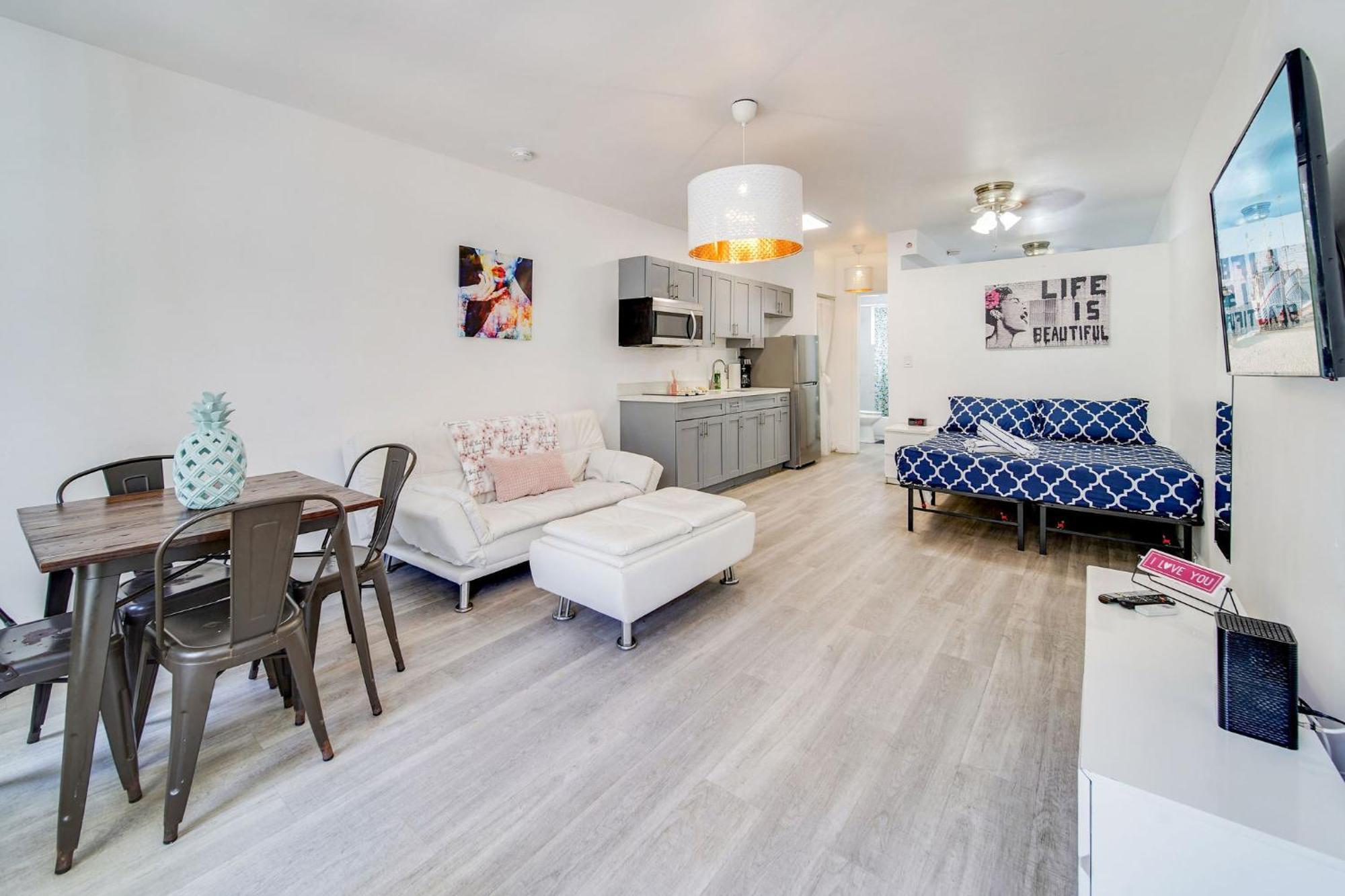 Beachy 1 B/R, W/2 Queen Beds, On Ocean Drive Beach ไมอามีบีช ภายนอก รูปภาพ